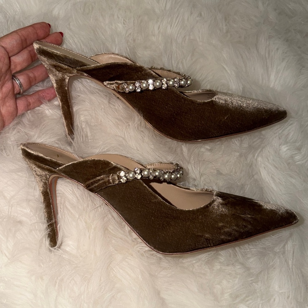 Sam Edelman Beige Heels with Rhinestone Accent - Picture 14 of 14